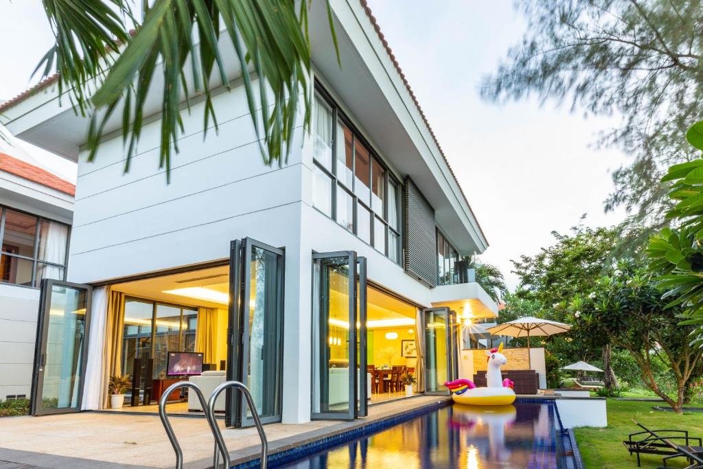 Astana Villa Non Nuoc Beach