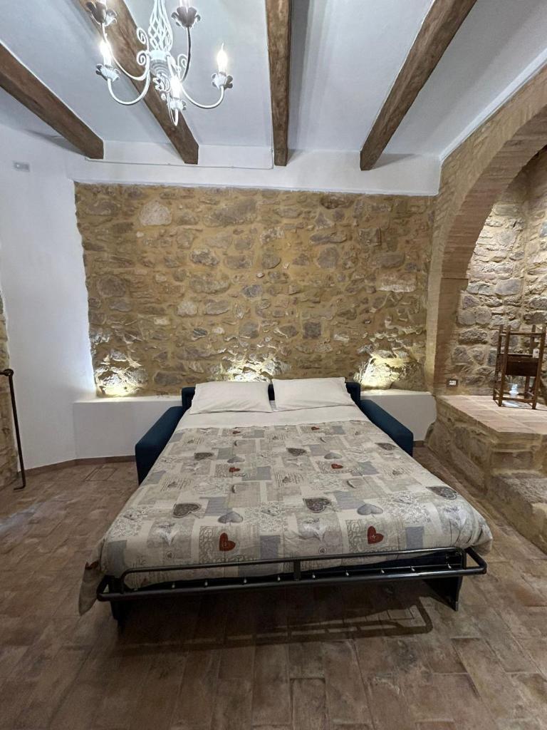 Borgo di Mezzo