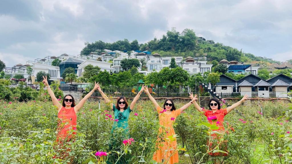 Sun Blush Village Lương Sơn