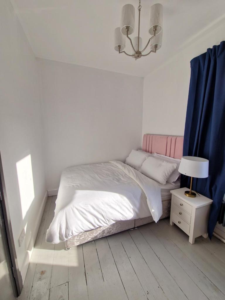 Victorian Beach Villa, Hunstanton Norfolk - Tap to explore photos