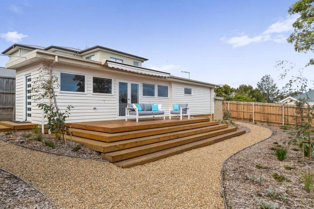 Quiet, luxurious Guest House - Couples Retreat