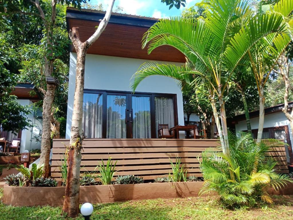 Mayura Hill Resort - Tap to explore photos