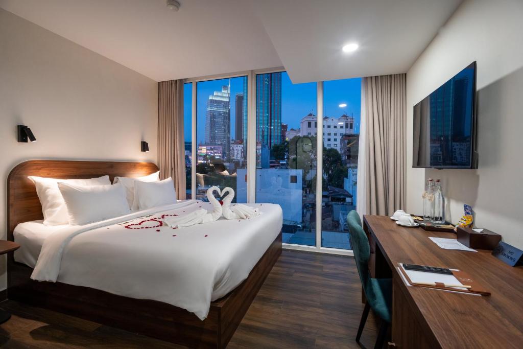 Hato Saigon Hotel & Rooftop