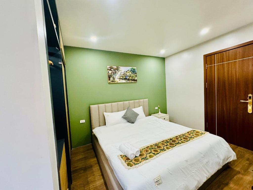 Sunny home - Ancient Street view - Hoan Kiem lake