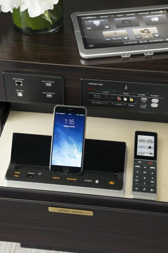 Двухместный (Двухместный номер «Гранд» Делюкс с 1 кроватью), The Peninsula Chicago