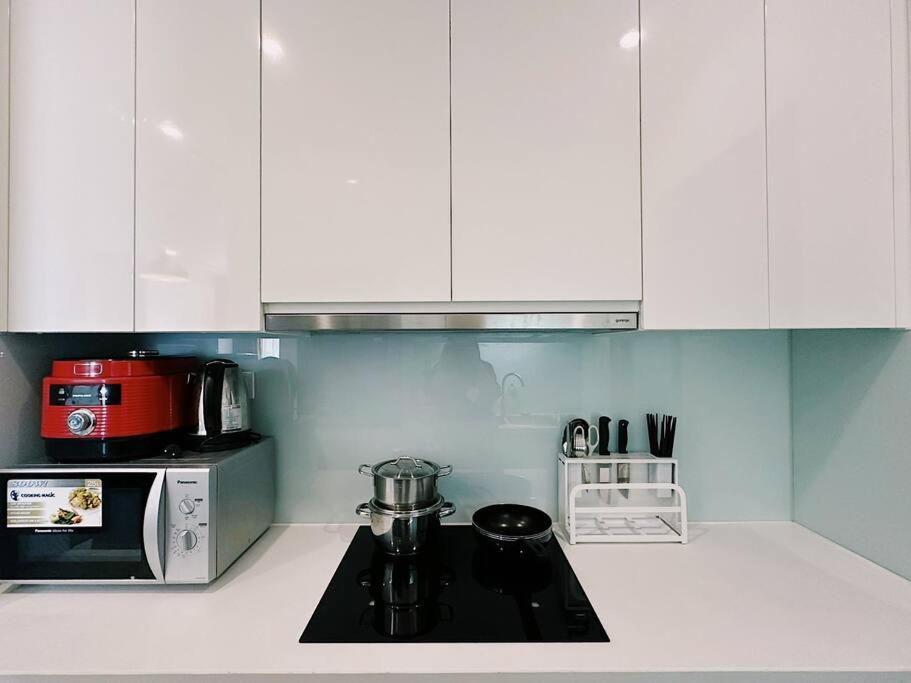 SERVICED APARTMENTS VINHOMES SKYLAKE