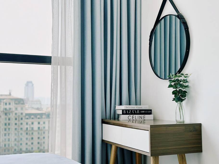 SERVICED APARTMENTS VINHOMES SKYLAKE