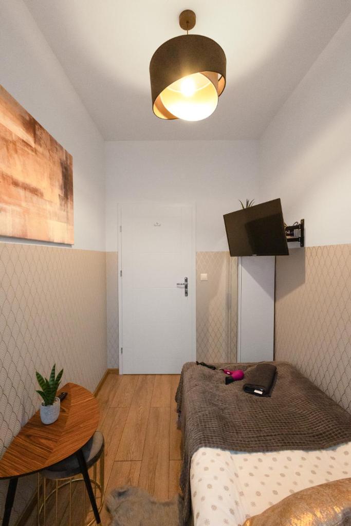 ClickTheFlat Wolska Apart Rooms - Tap to explore photos