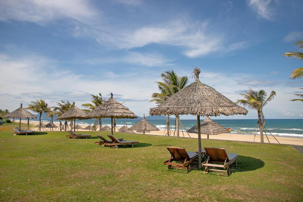 Ocean Villa Resort Private Beach Da Nang