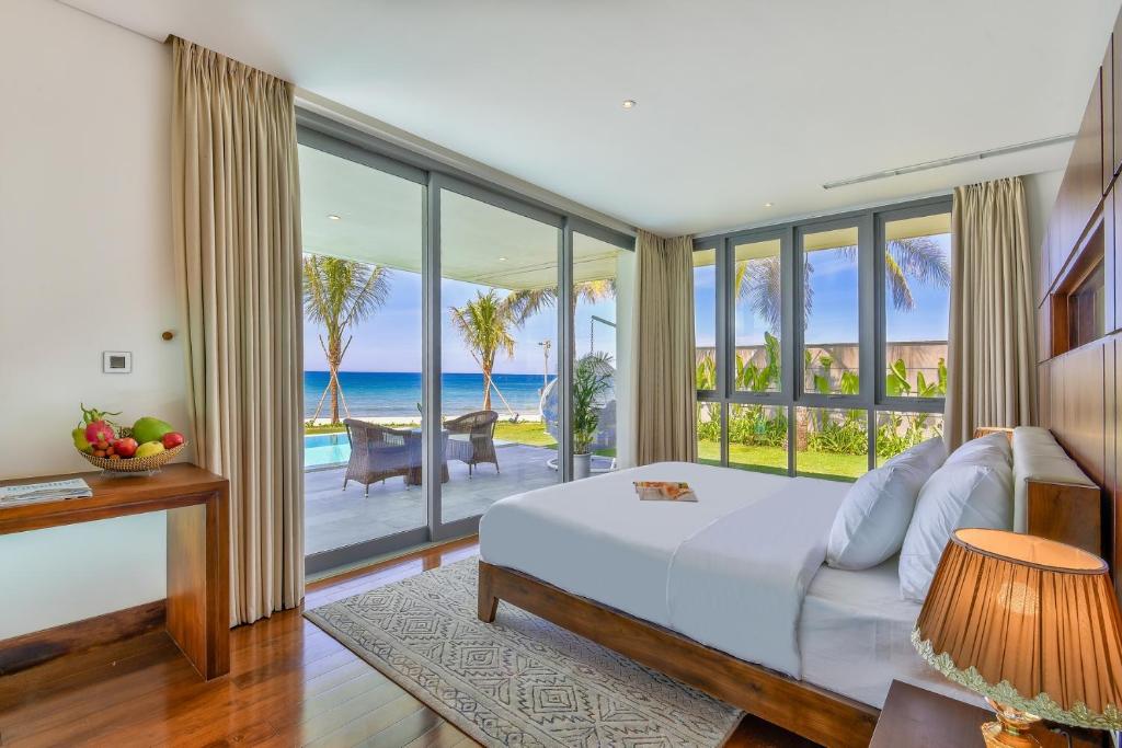 Ocean Villa Resort Private Beach Da Nang