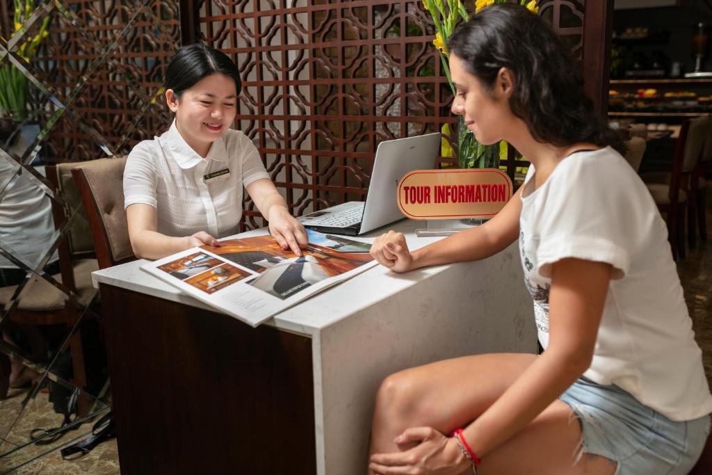 Victory Legend Hotel - In Hanoi Central