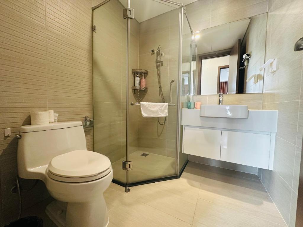 Lake view aparment Vinhomes Skylake