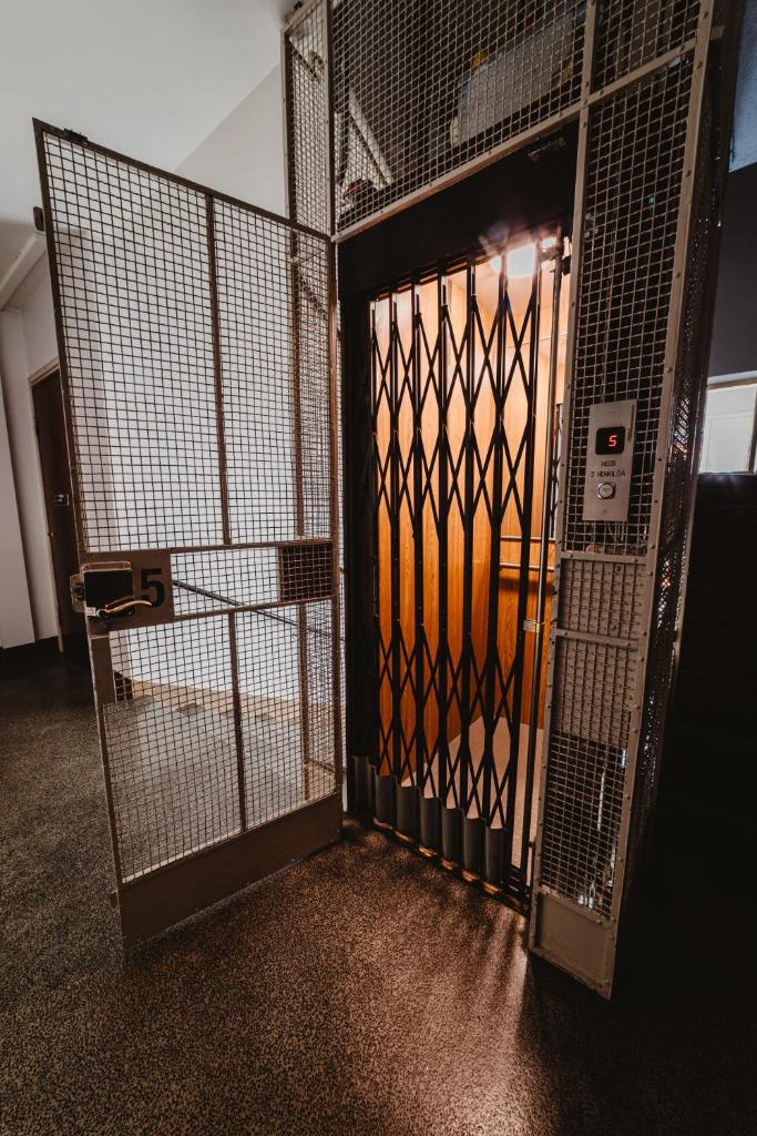 Norrstay - Trendy Studio by the North Harbor self check-in - Tap to explore photos