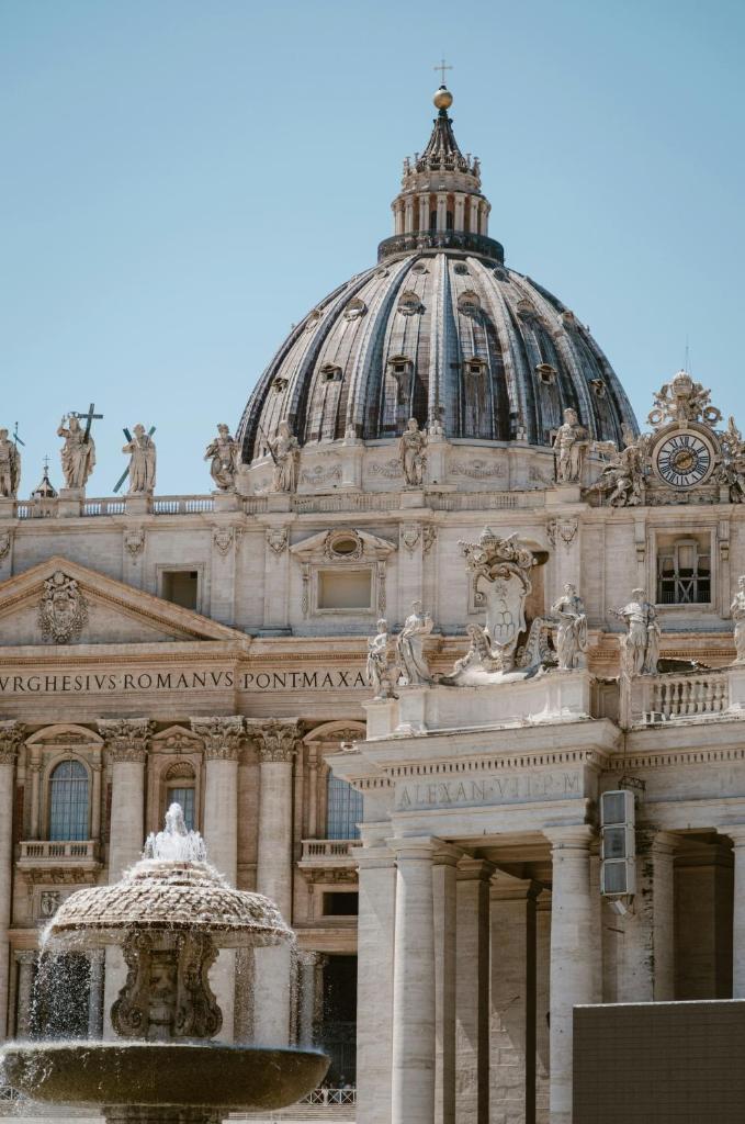 Le Quattro Stagioni Vatican City - Tap to explore photos