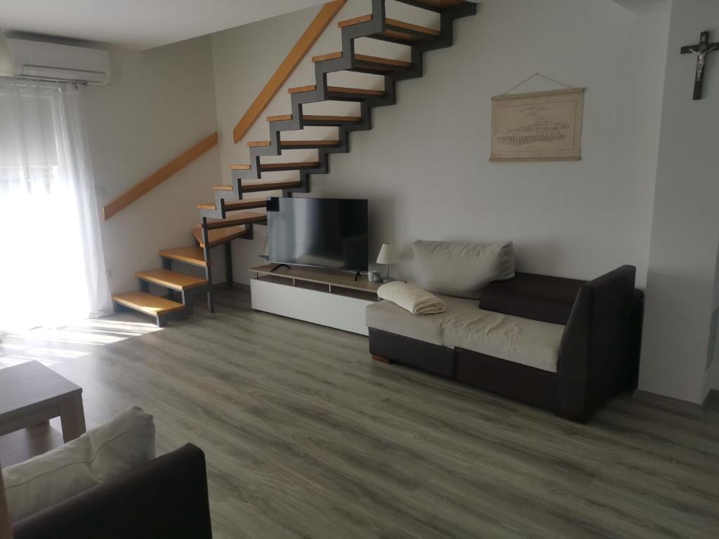 Žuta kuća photo 4