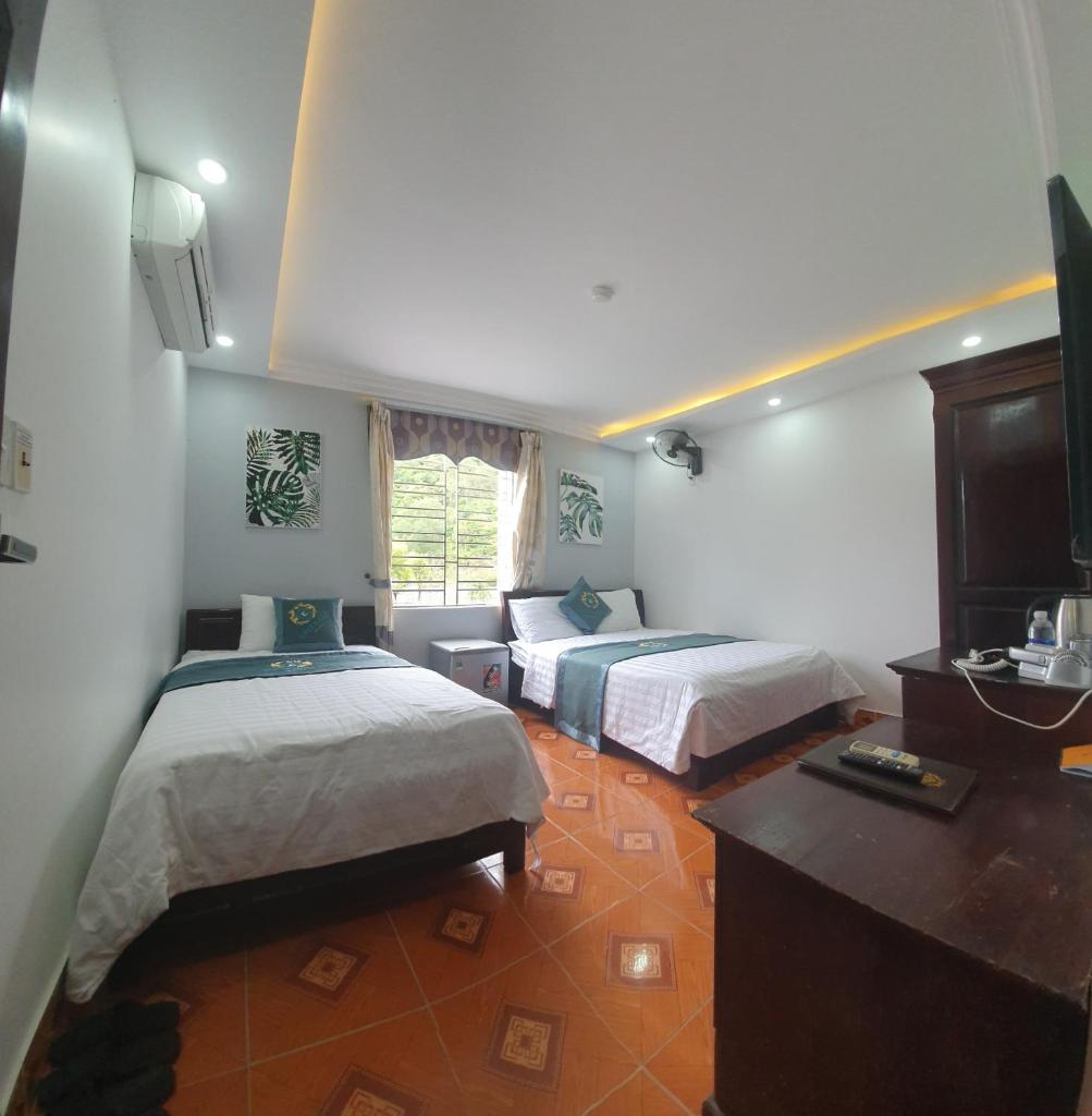 Khách sạn Emerald Cát Bà 2