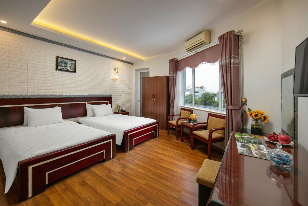 New Airport In & Suites