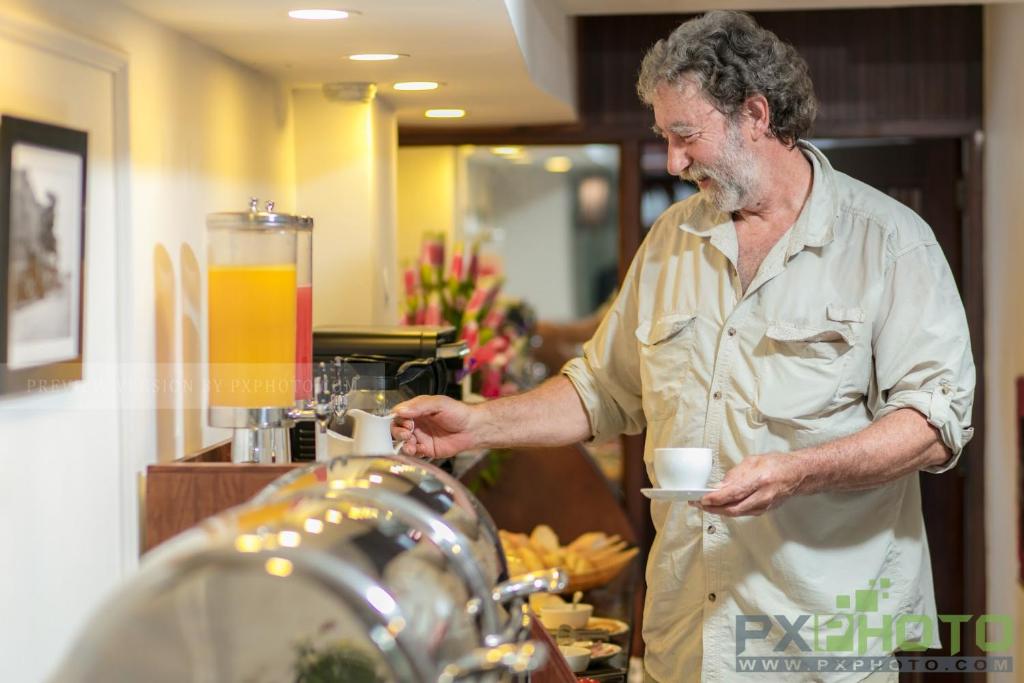 Vision Premier Hotel in Hanoi Central