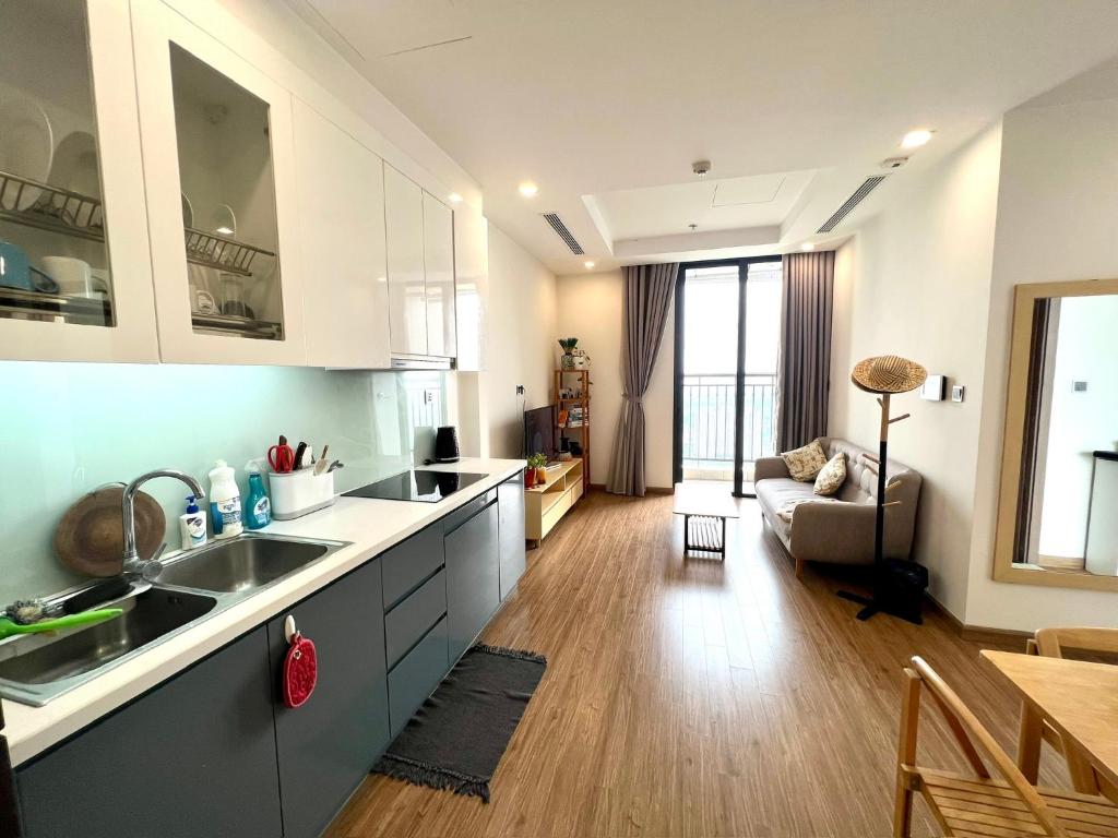 2 Bedrooms in luxury @Vinhomes Green Bay Ha Noi.