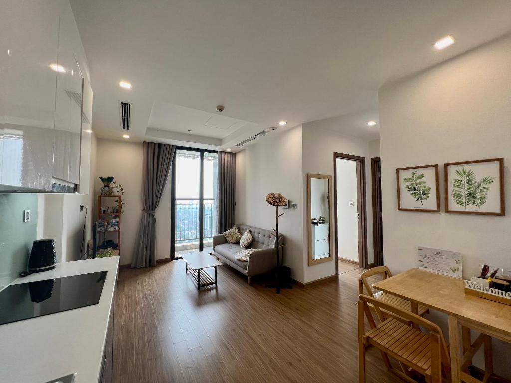 1 bedroom with twin bed in Vinhomes GreenBay Hanoi