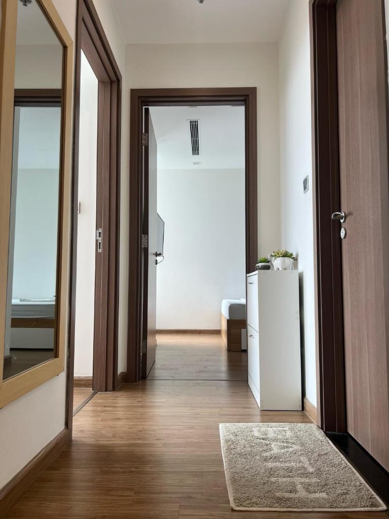1 bedroom with twin bed in Vinhomes GreenBay Hanoi