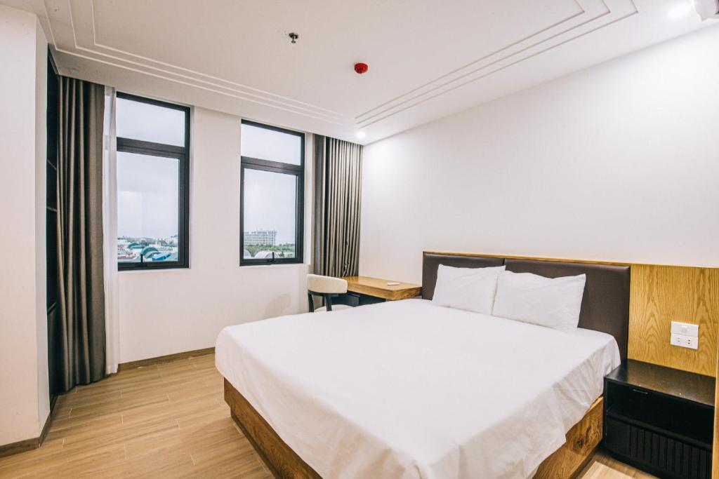 Khách Sạn LUX HOTEL