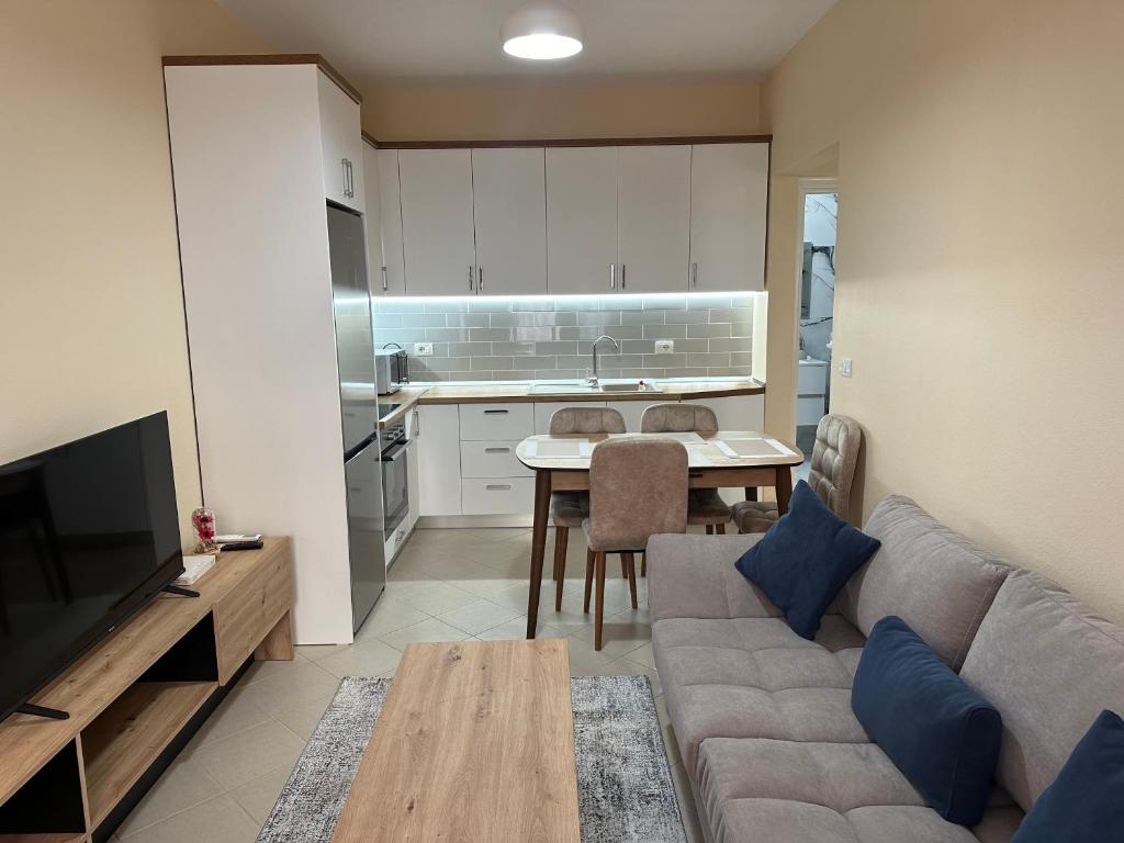 Sea Breeze Bliss Apartment on the beach photo 4