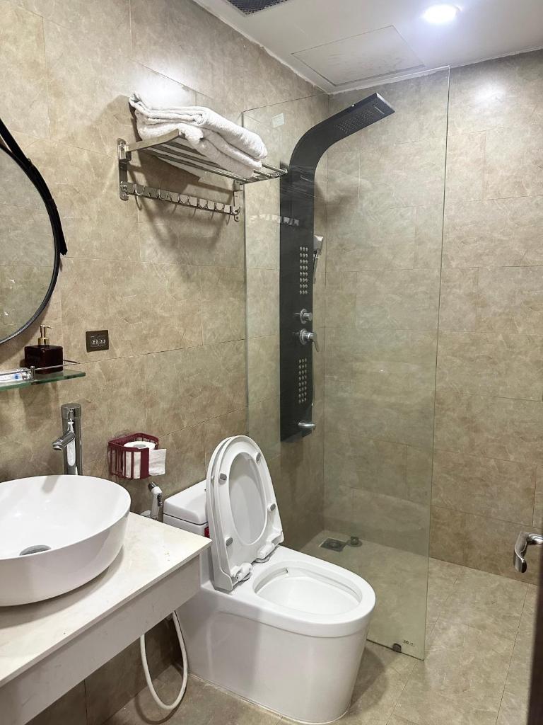 Cantona New Hotel