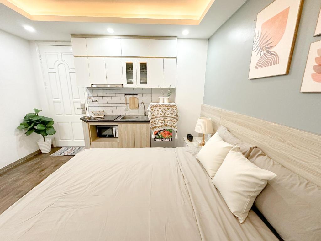 Green Hotel & Apartment HN - by Bay Luxury