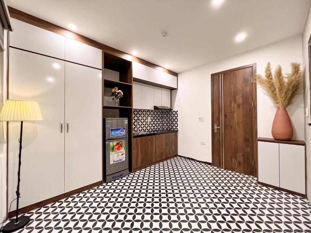 NINE HOUSING 127 Hao Nam