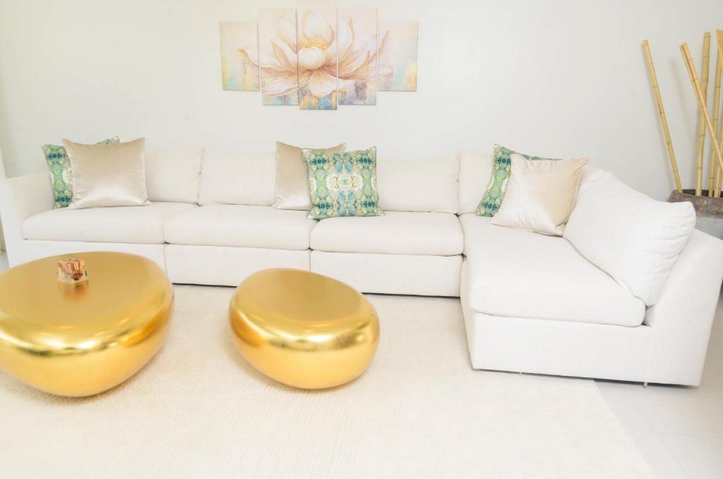 Stella Vista - Luxury Condo in Jolly Harbour photo 2