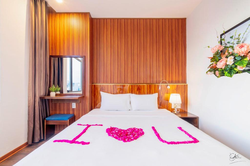 Khách sạn Giáp Biển - An Khuê Hotel & Apartment