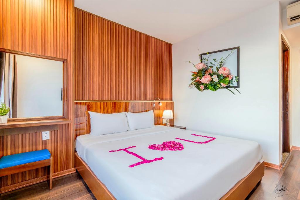 Khách sạn Giáp Biển - An Khuê Hotel & Apartment