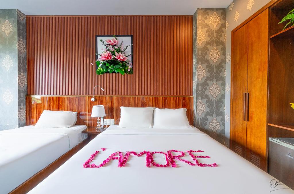 Khách sạn Giáp Biển - An Khuê Hotel & Apartment