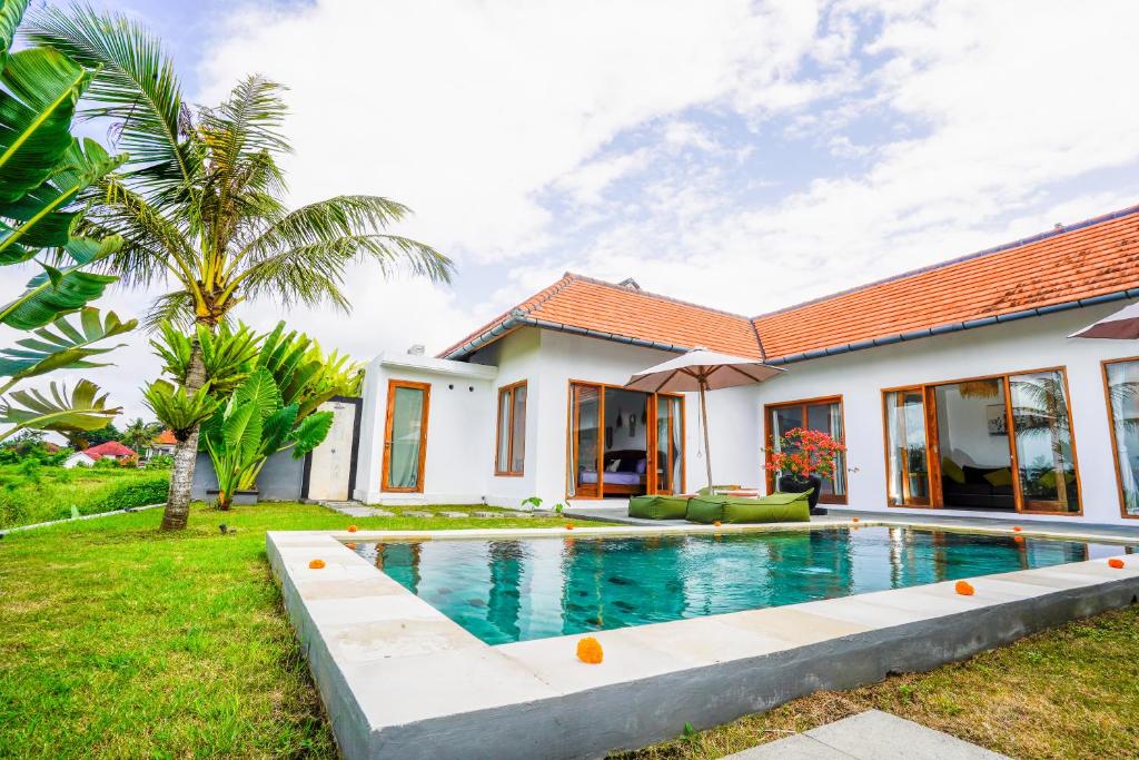 Villa Sawah Ramah - Tap to explore photos