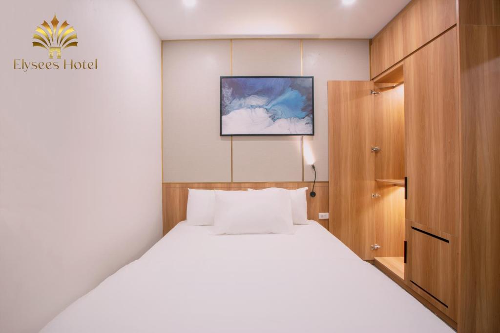 Elysees Hotel