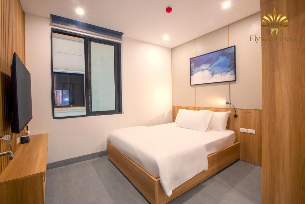 Elysees Hotel