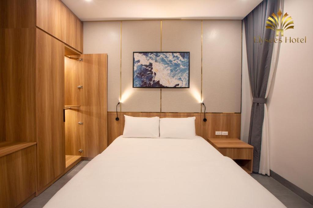 Elysees Hotel