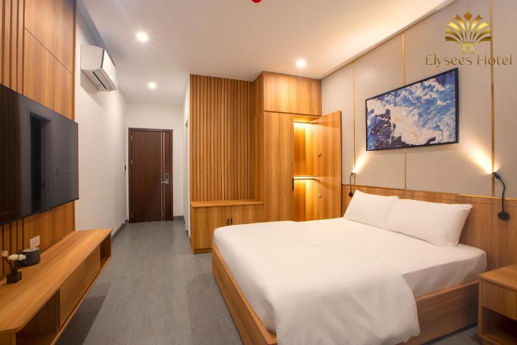 Elysees Hotel