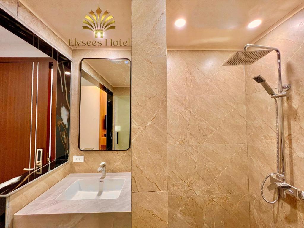 Elysees Hotel