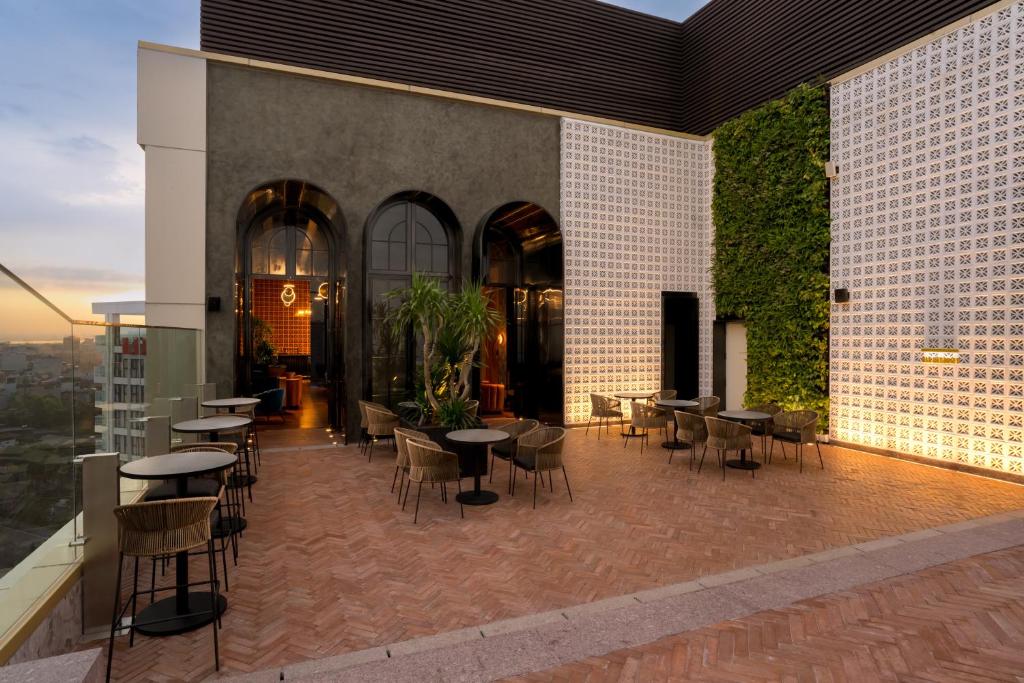 L7 WEST LAKE HANOI BY LOTTE - L7 RESIDENCES