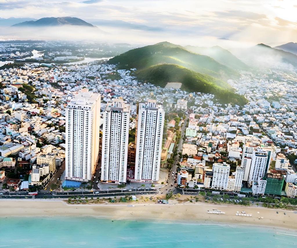 Hon Chong Coastal Bliss Apartment