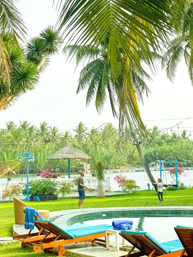 River Beach Resort & Residences