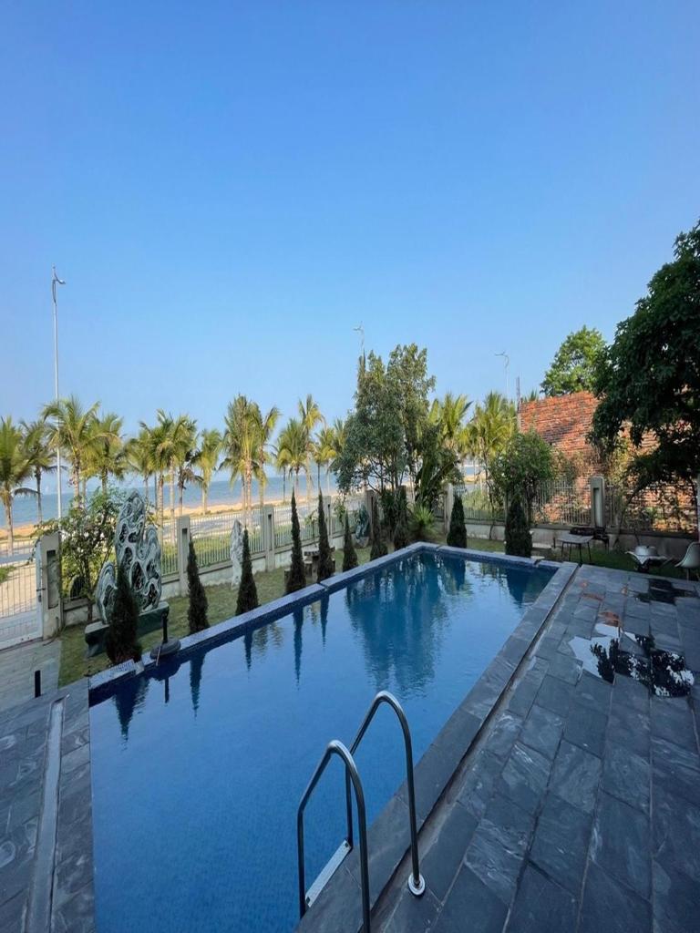 Chuỗi Villa 9 Ngủ Tuần Châu - Sân vườn - Bể bơi rộng - view biển