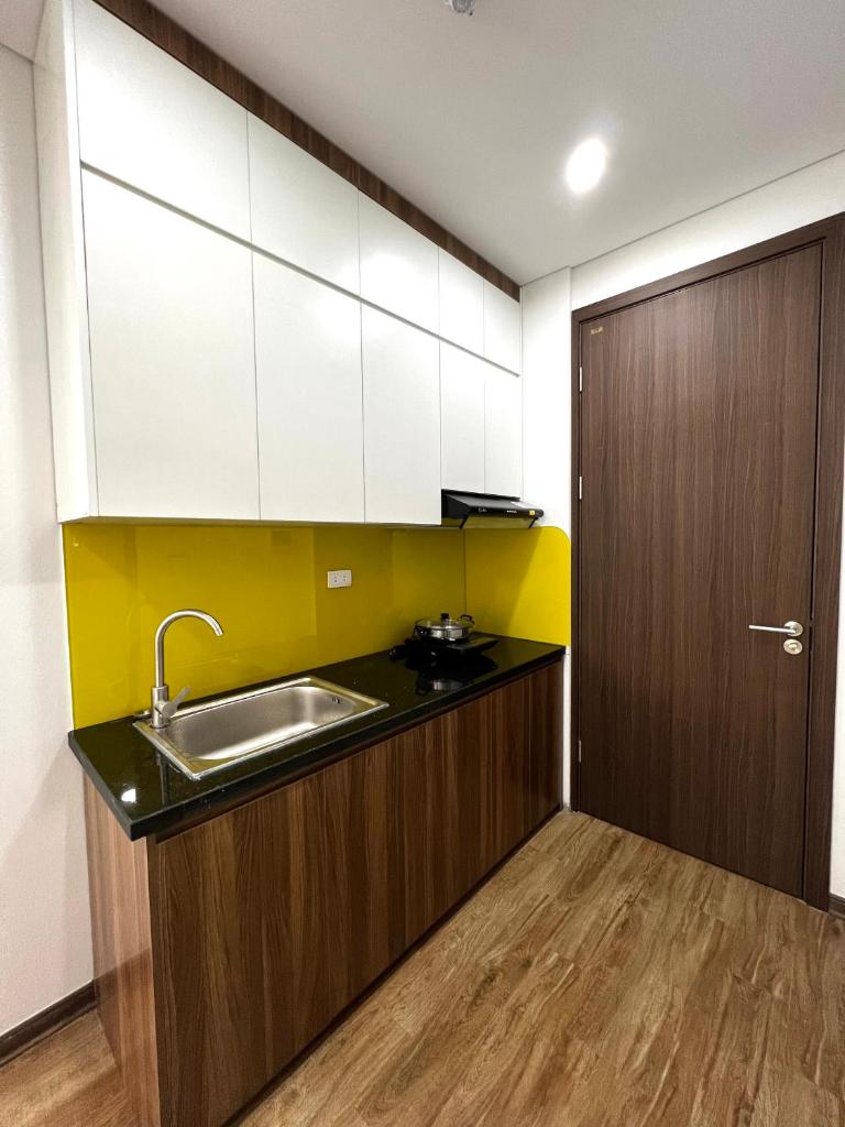 Era Apartment - 269 Lac Long Quan