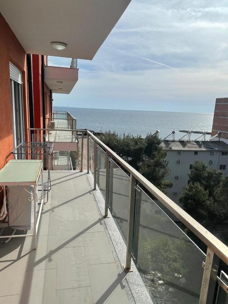 S3 Apartment 3