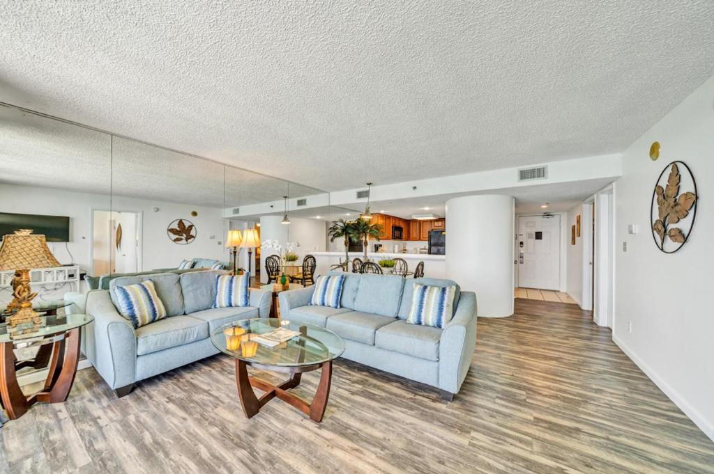 One Seagrove Place 1306 image