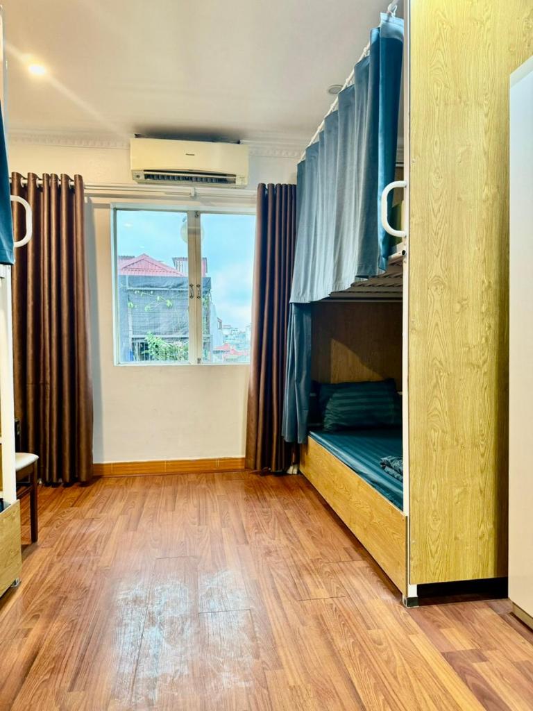 Old Quarter Autumn To Tich Ha Noi