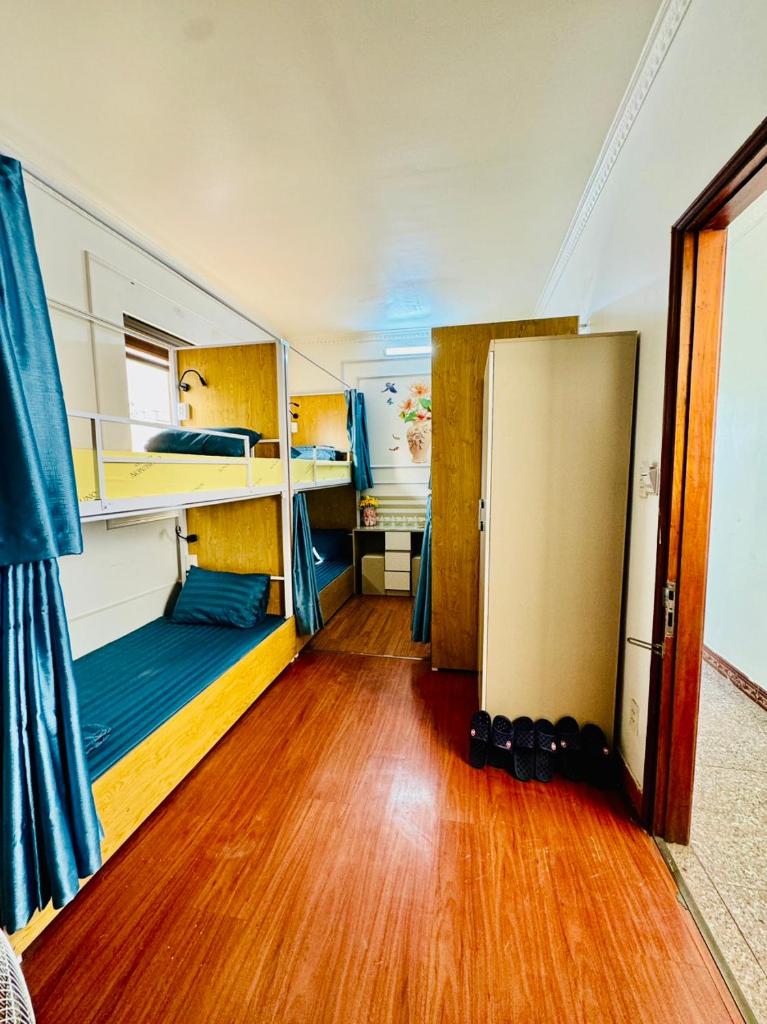 Old Quarter Autumn To Tich Ha Noi