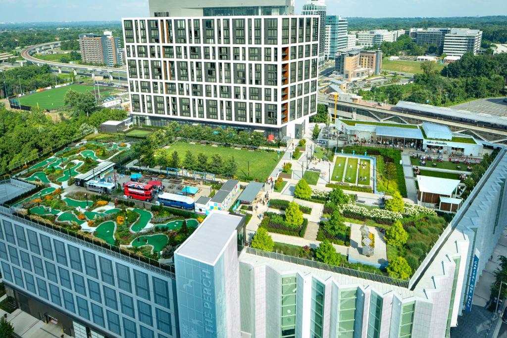 The Watermark Hotel image